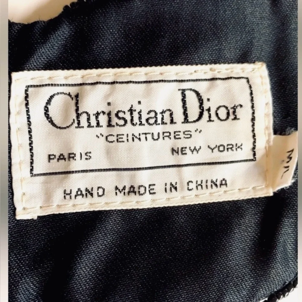Vtg Christian Dior 80s beaded black+redbelt with rich tone beads.Size M/L